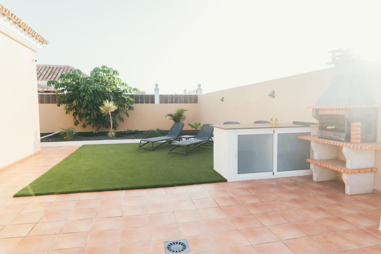 Moderne Villa Met Verwarmd Zwembad In Corralejo Eksteriør billede